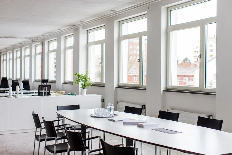 Dragning av el i undertak i kontorslokal Huvudsta Solna